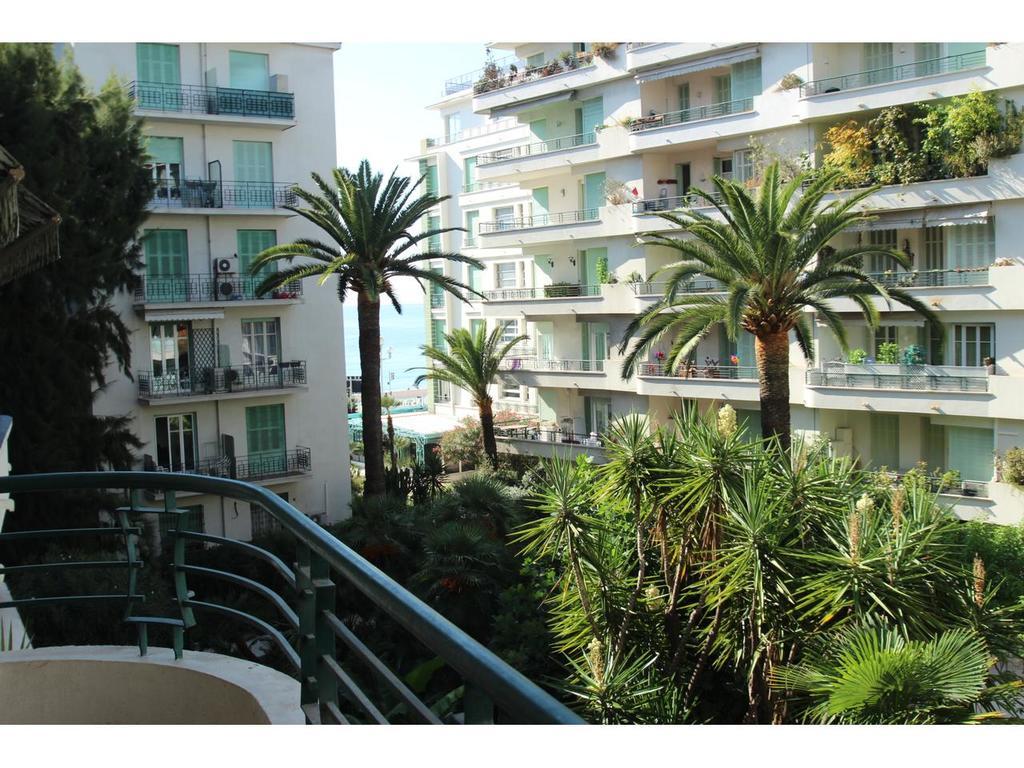 Nice Beach - Promenade Des Anglais Εξωτερικό φωτογραφία